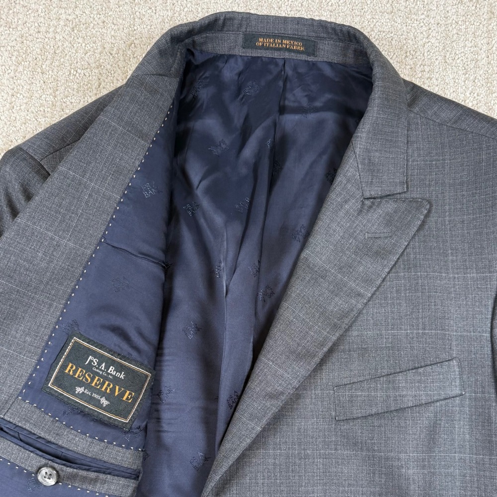 Jos A Bank Mens 44L Gray Plaid Reda Italian Wool Tailored Fit Blazer Sport Coat